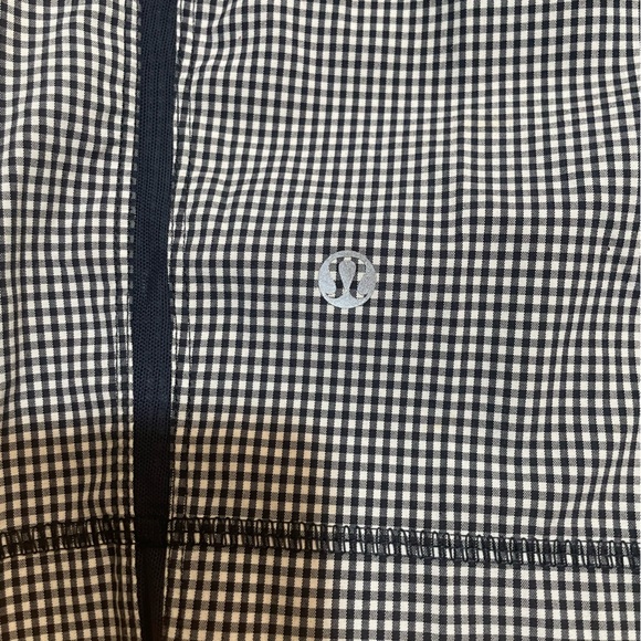 EUC lululemon pace breaker short size Large - Picture 7 of 7